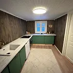 Beautiful Cabin By Mjosa. شاليه