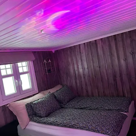 Beautiful Cabin By Mjosa. Chalet