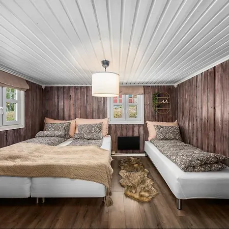 Beautiful Cabin By Mjosa. 木屋 Stange