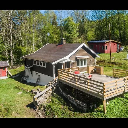 Beautiful Cabin By Mjosa. 木屋 Stange