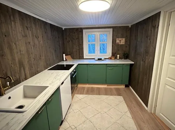 Beautiful Cabin By Mjosa. Chalet