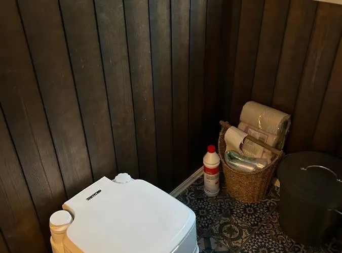 Beautiful Cabin By Mjosa. *