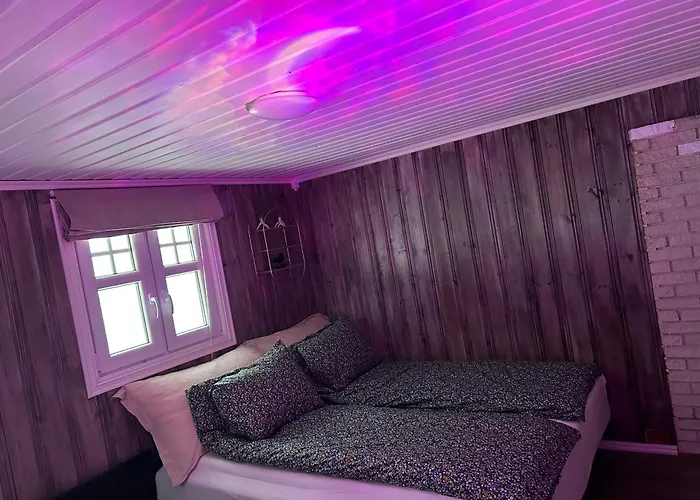 Beautiful Cabin By Mjosa. Chalet